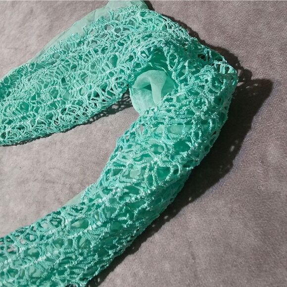 COLLECTION EIGHTEEN Net Overlay Boa POLYESTER Scarf 12" x 80" - Picture 4 of 5